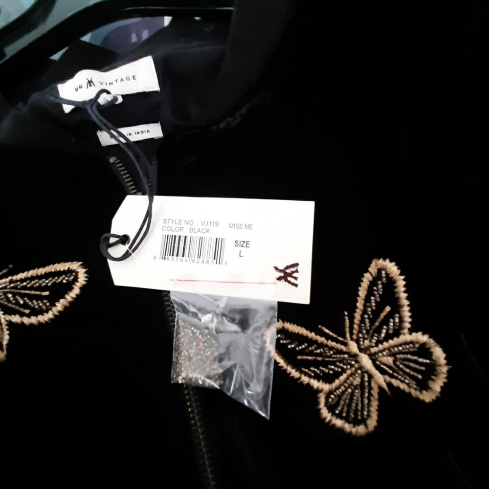 Butterflies 🦋 jacket - Picture 7 of 7